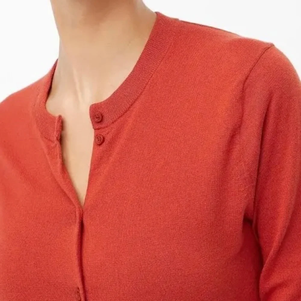 ❤️ J. CREW Classic Cardigan Sweater - Picture 5 of 9